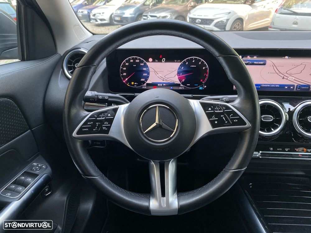 Mercedes-Benz GLA 200 Progressive - 17