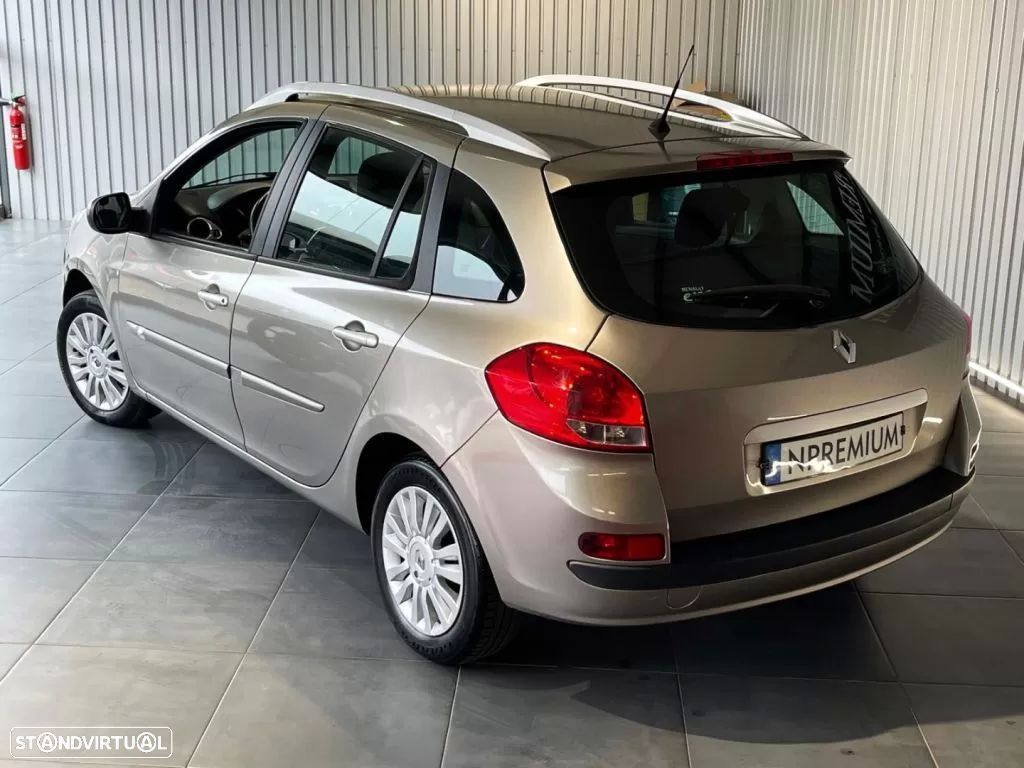 Renault Clio Break 1.2 16V Confort - 10