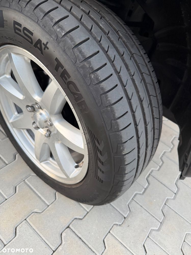 Jeep Cherokee - 31
