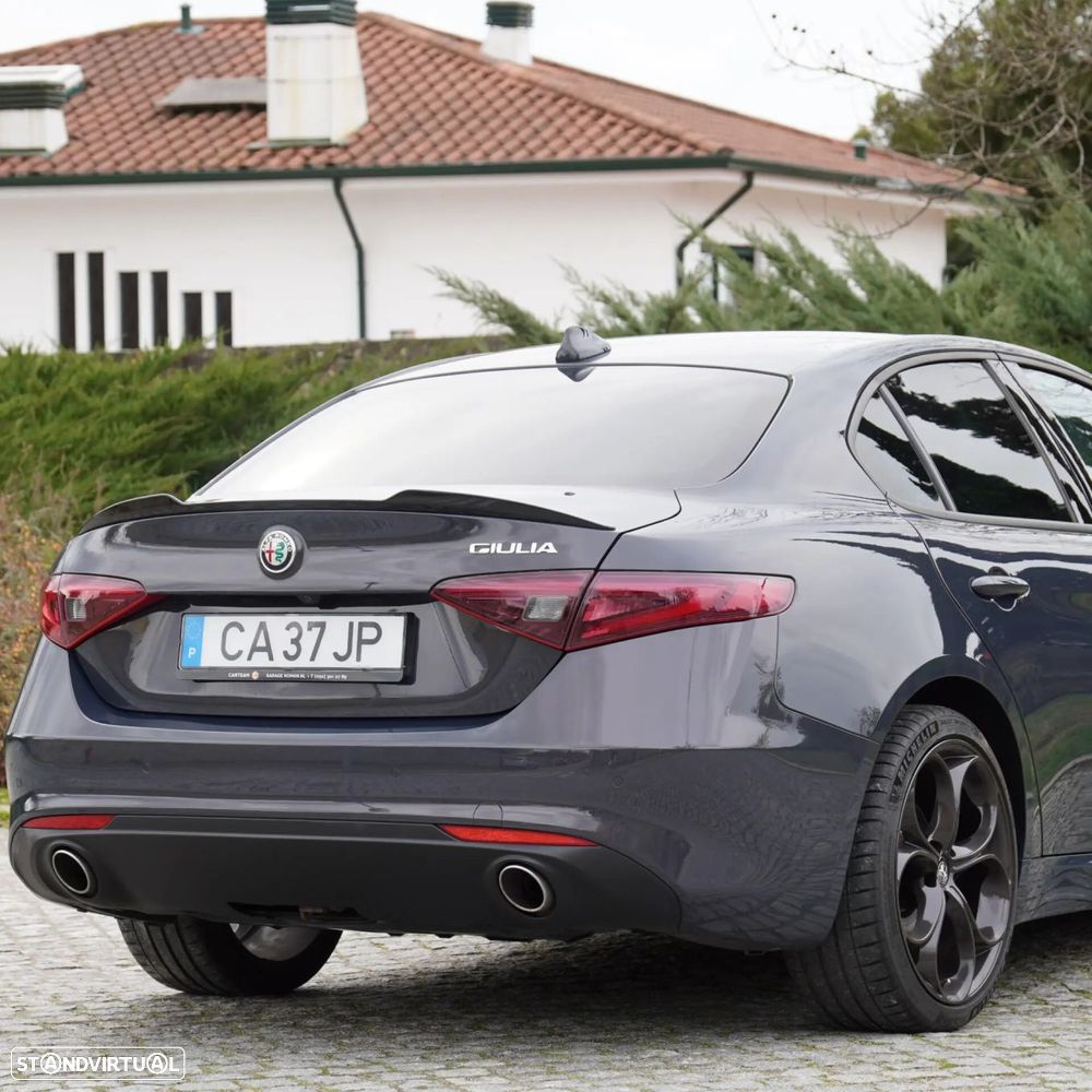 Alfa Romeo Giulia 2.2 D AT8 - 43