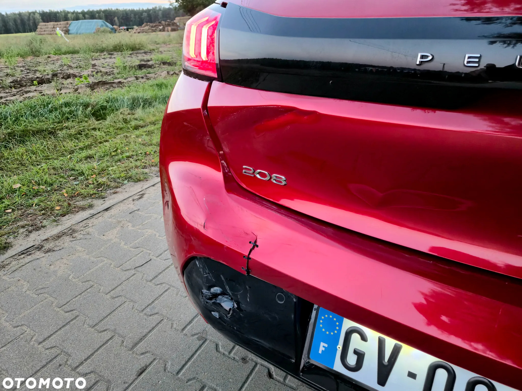 Peugeot 208 PureTech 130 EAT8 GT - 20