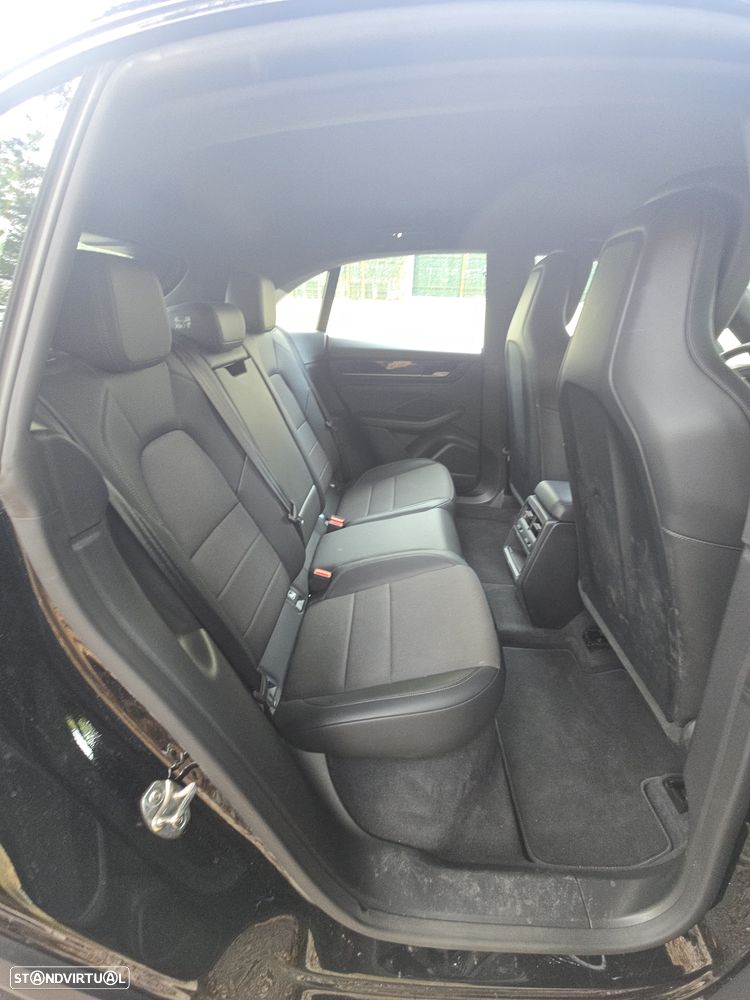 Porsche Macan Electric - 18