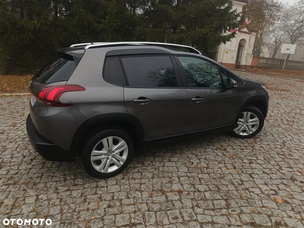 Peugeot 2008 PureTech 82 Signature - 10