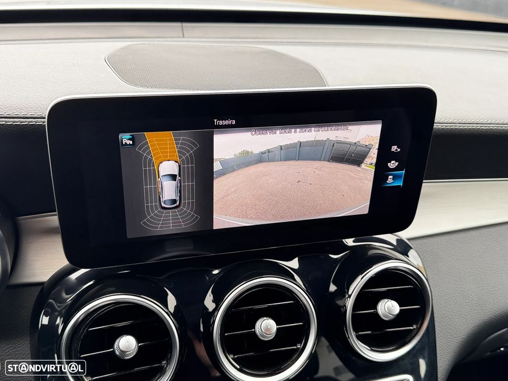 Mercedes-Benz GLC 300 - 30