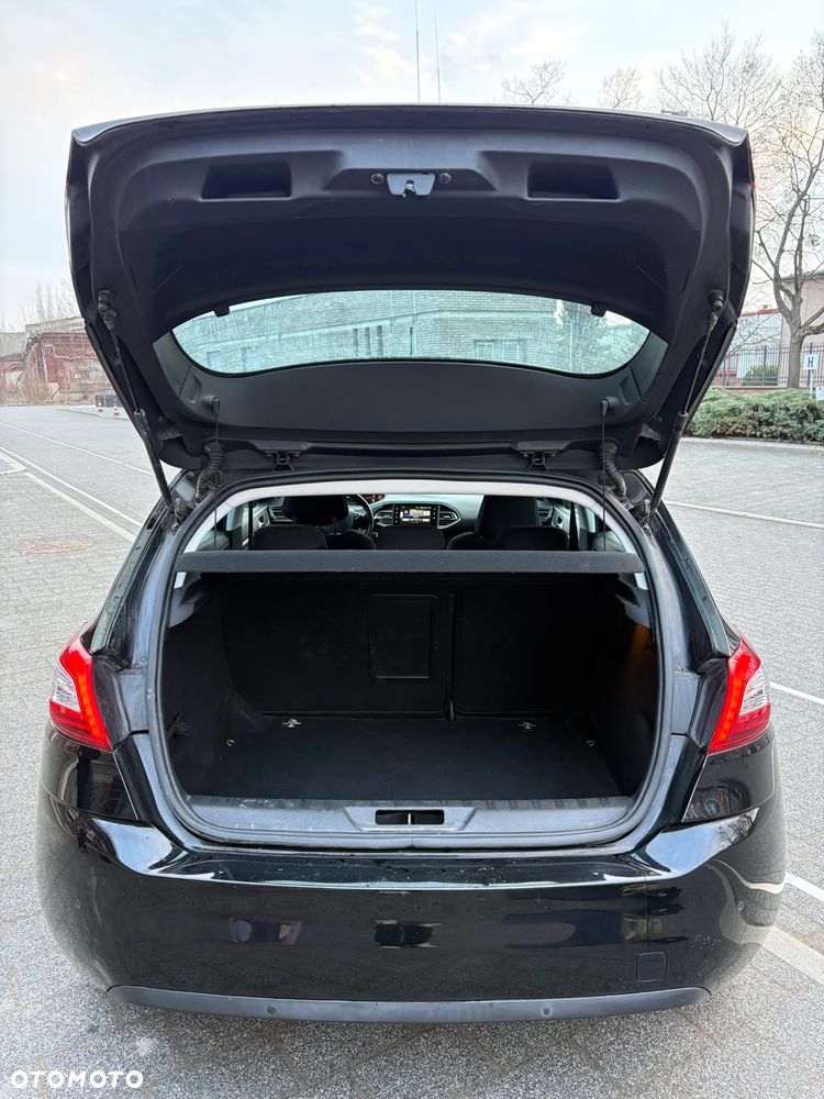 Peugeot 308 1.6 BlueHDi Allure S&S - 6