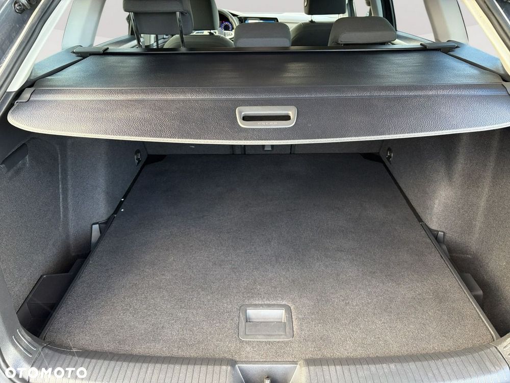 Volkswagen Golf 1.5 eTSI EVO Style DSG - 25