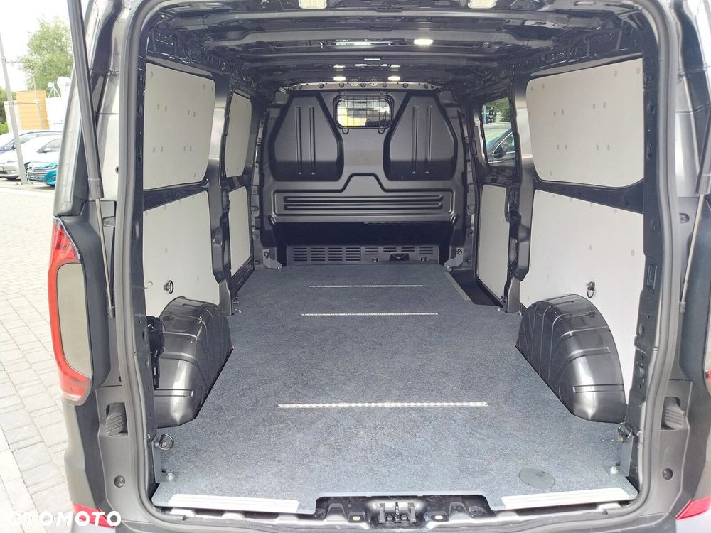 Volkswagen Transporter Transporter Furgon silnik: 2,0 l TDI 150 KM / skrzynia biegów: 6-biegowa manualna rozstaw osi: 3500 mm - 22