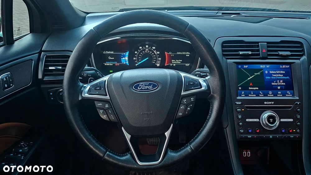 Ford Fusion - 14
