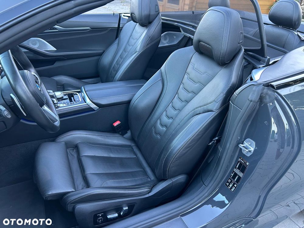 BMW Seria 8 M850i xDrive - 23