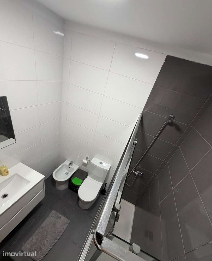 Quarto Amplo para Casais em Valbom (Gondomar) – Excelente Localização! - Grande imagem: 4/14