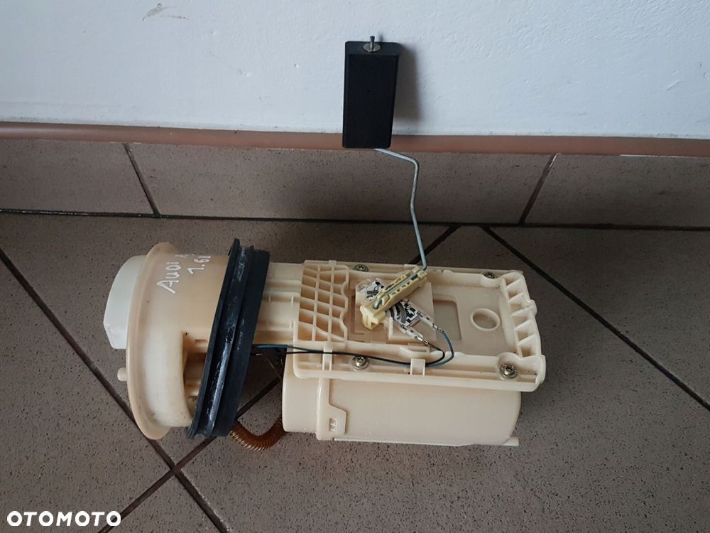 AUDI A3 GOLF 1.6 POMPA POMKA PALIWA 1J0919051H - 9