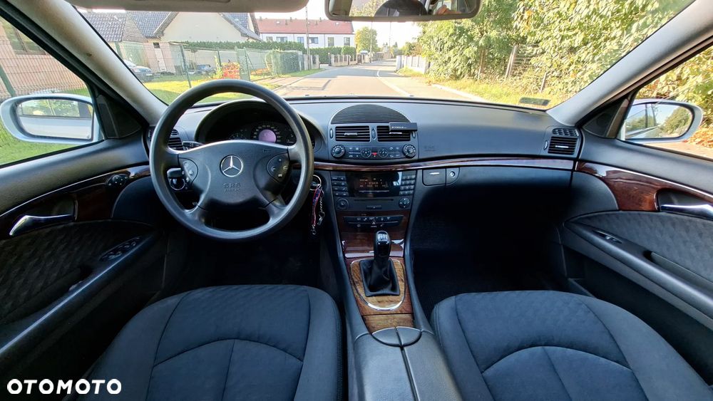 Mercedes-Benz Klasa E 220 CDI T Elegance - 18