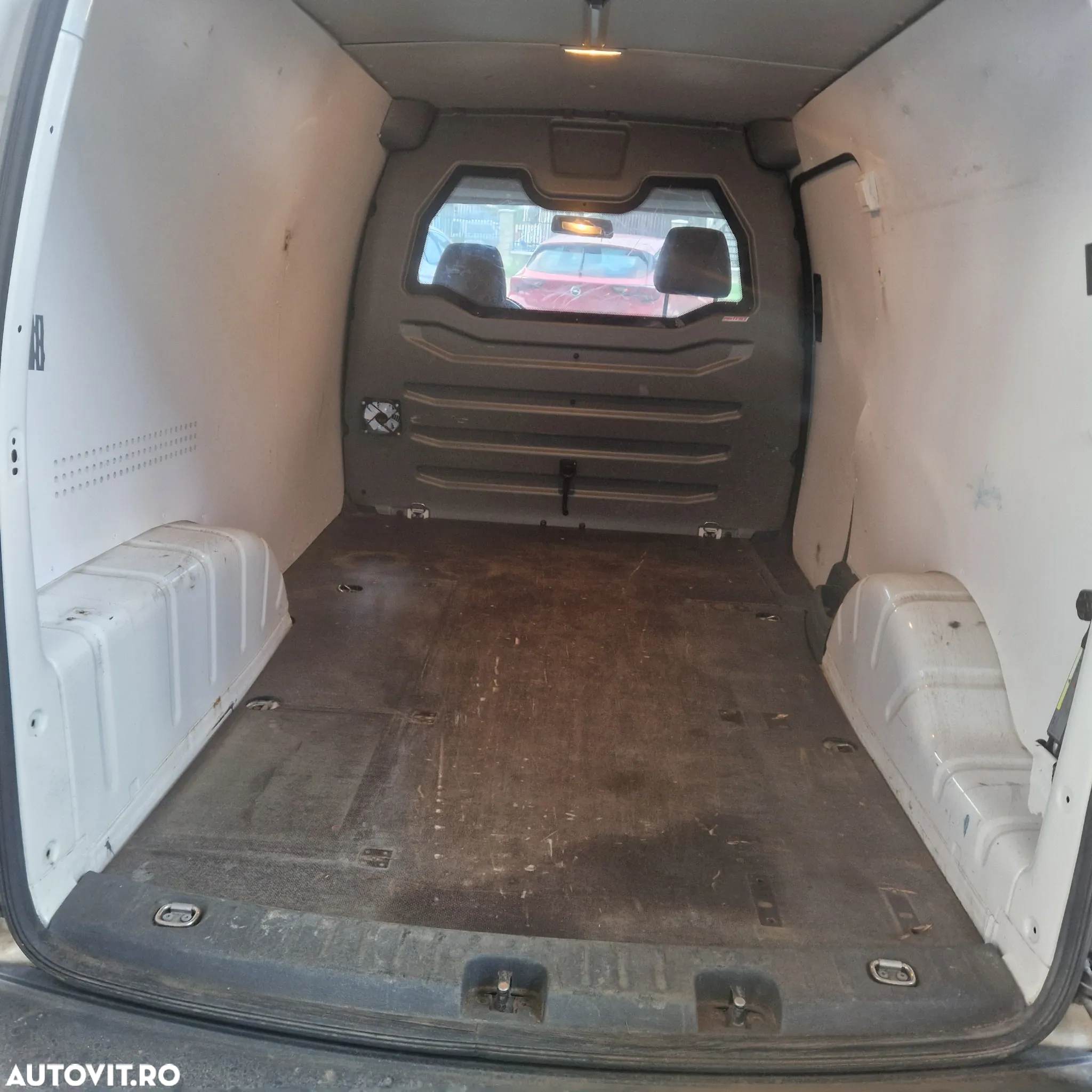 Volkswagen Caddy 1.6 TDI (5-Si.) BMT - 12