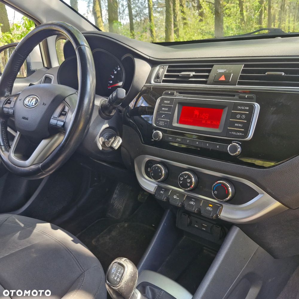 Kia Rio 1.1 CRDI Business Line - 9