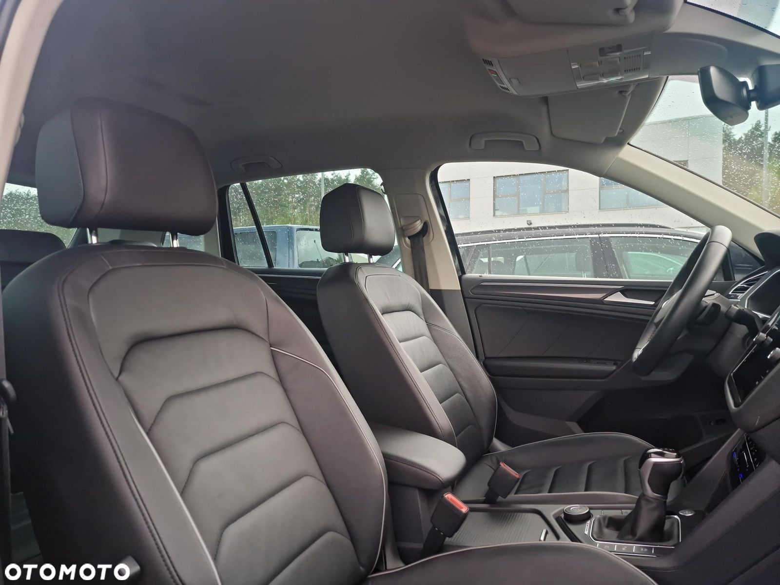 Volkswagen Tiguan 2.0 TSI 4Mot Elegance DSG - 25
