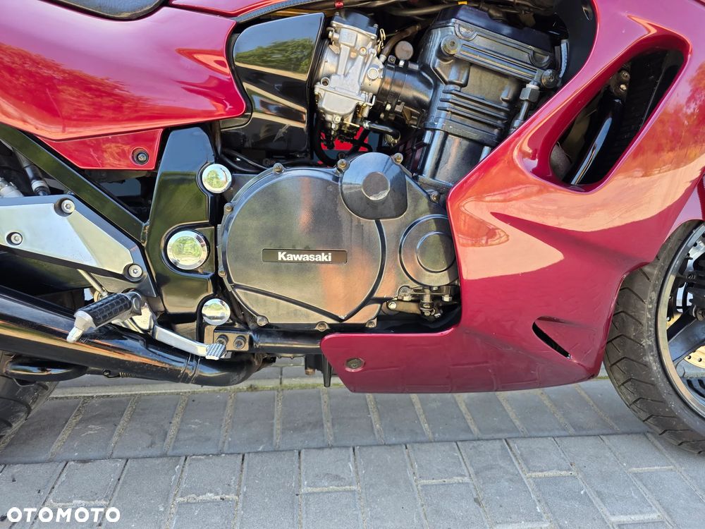 Kawasaki GPZ - 23