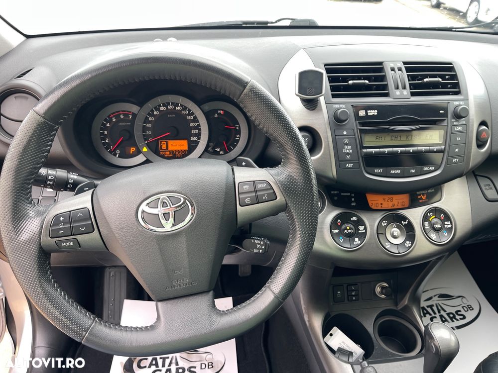 Toyota RAV4 - 37