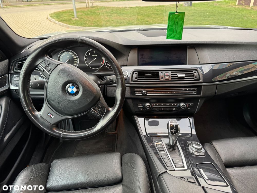 BMW Seria 5 530d xDrive - 10