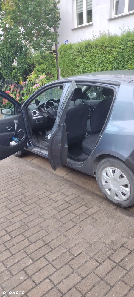 Renault Clio 1.5 dCi Extreme - 10