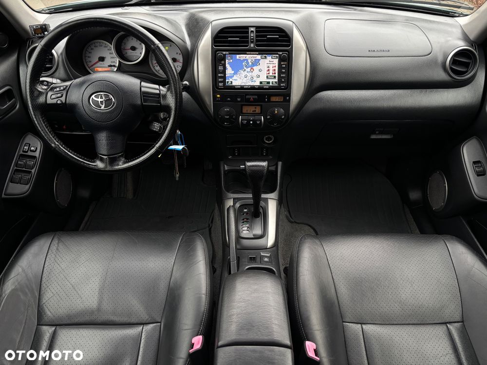 Toyota RAV4 2.0 VVT-i 4x4 - 7