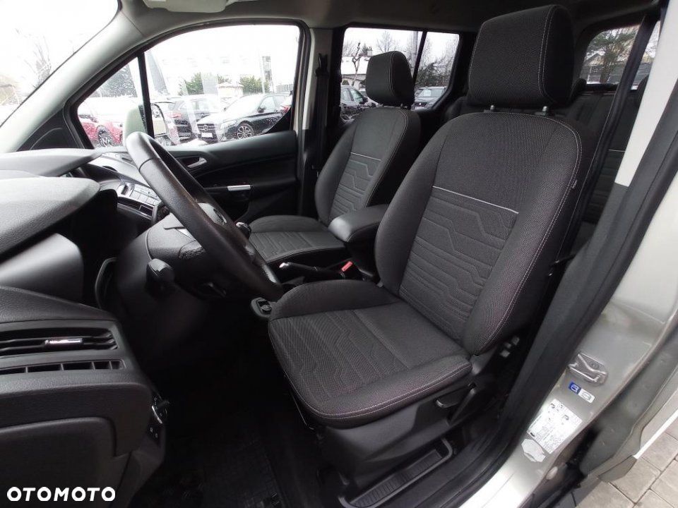 Ford Tourneo Connect - 11