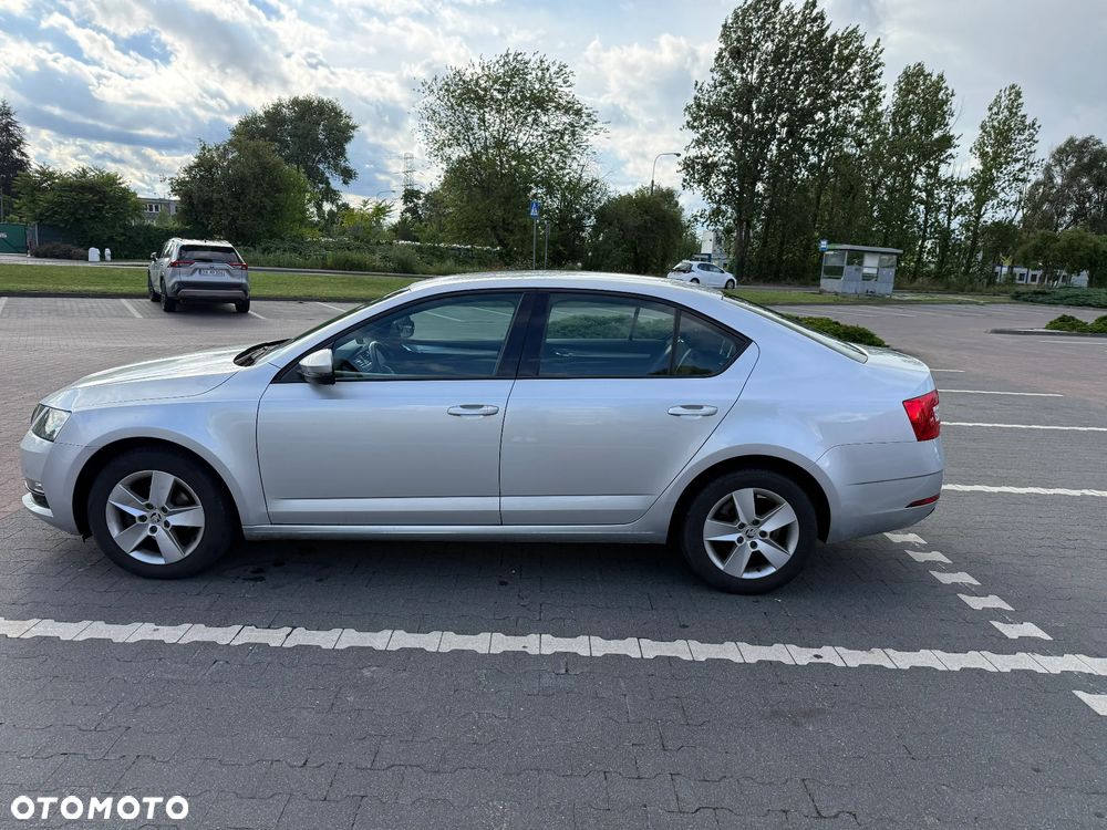 Skoda Octavia 1.6 TDI Ambition - 8