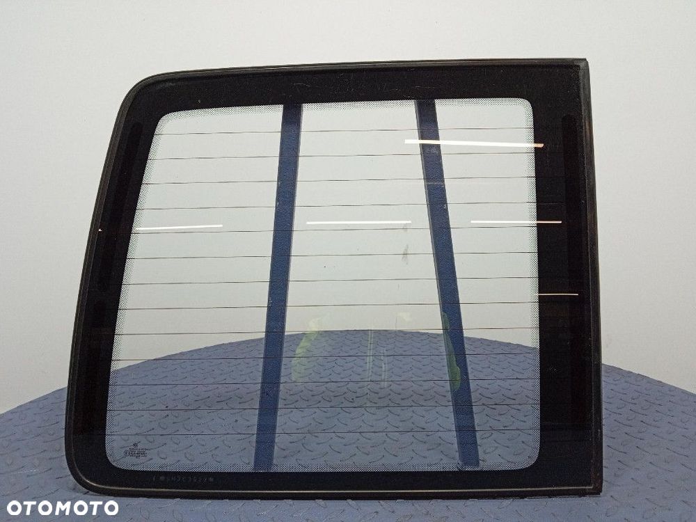 VW TRANSPOERTER T4 SZYBA DRZWI BAGAŻNIKA TYLNA LEWA TYŁ 1996 - 1