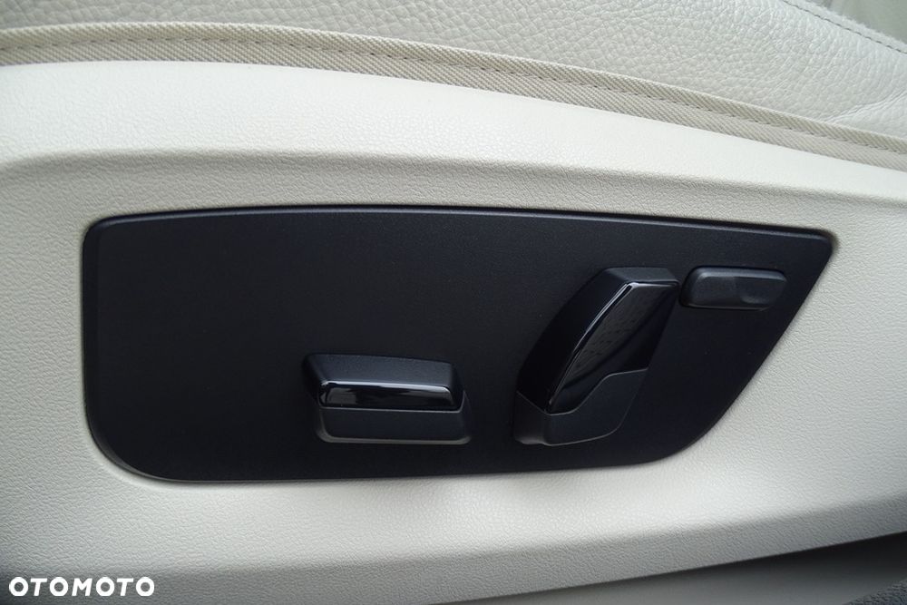 BMW Seria 5 520d M Sport sport - 21
