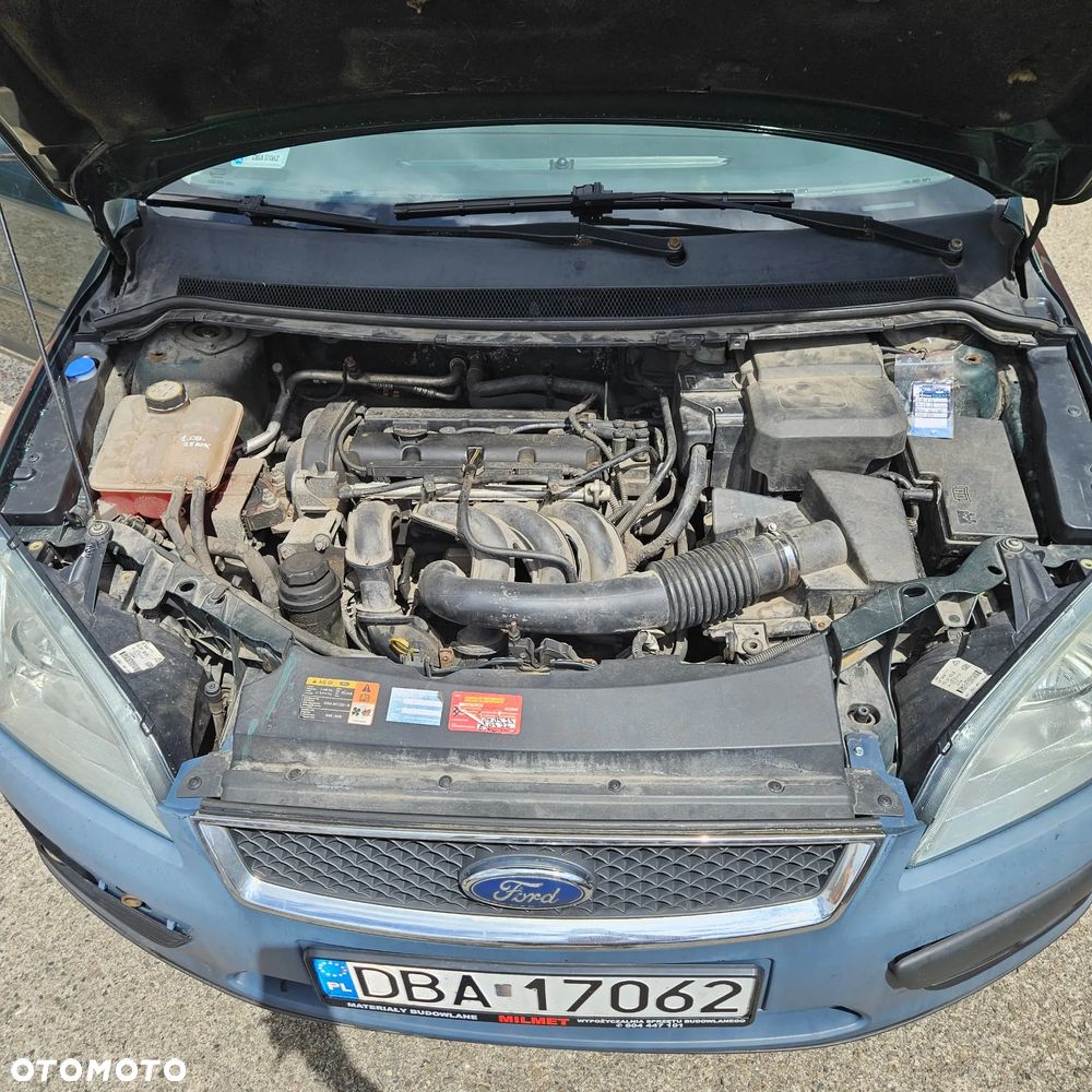 Ford Focus 1.6 Ghia - 5