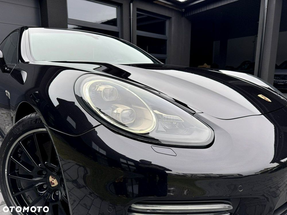 Porsche Panamera - 34