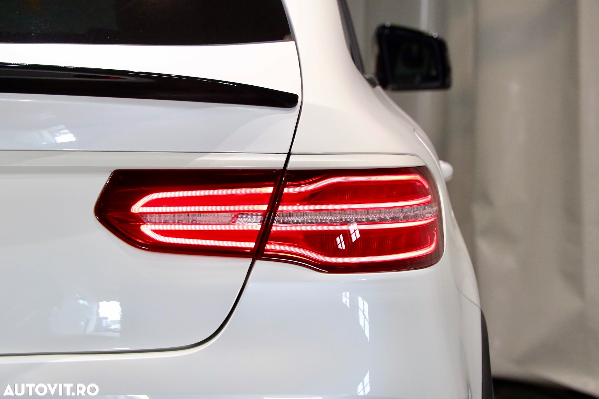 Mercedes-Benz GLE 350 d 4Matic 9G-TRONIC - 36
