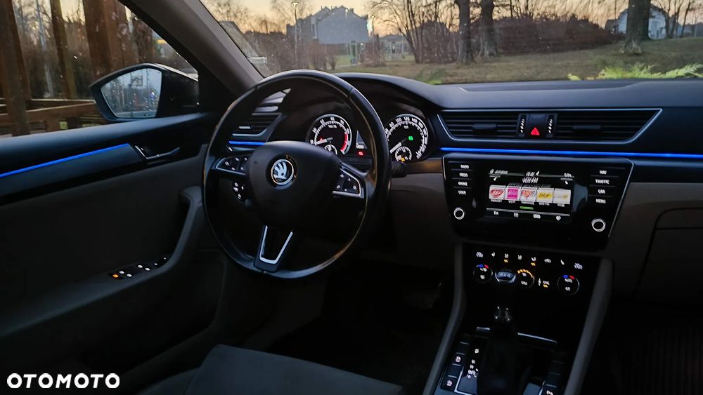 Skoda Superb 2.0 TSI 4x4 L&K DSG - 12