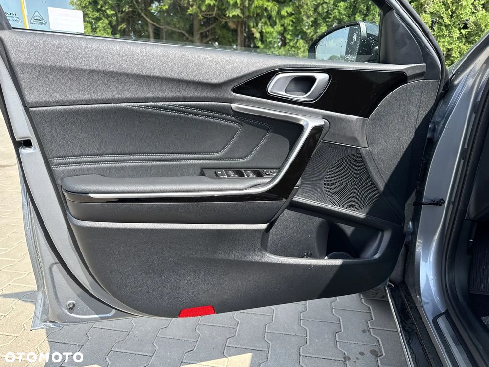 Kia XCeed 1.6 T-GDI Tribute DCT - 14
