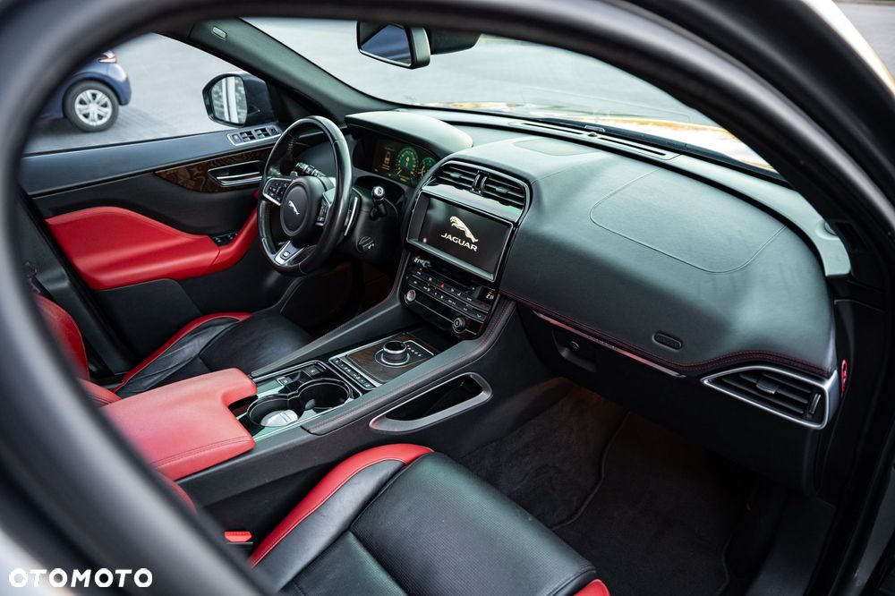 Jaguar F-Pace 3.0 TDV6 AWD S - 20
