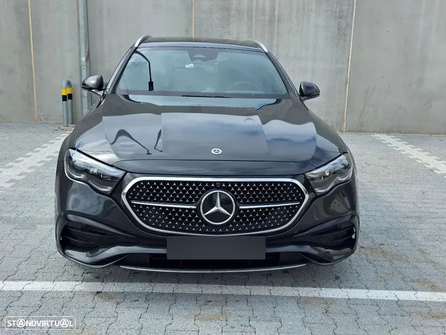 Mercedes-Benz E 300 - 4