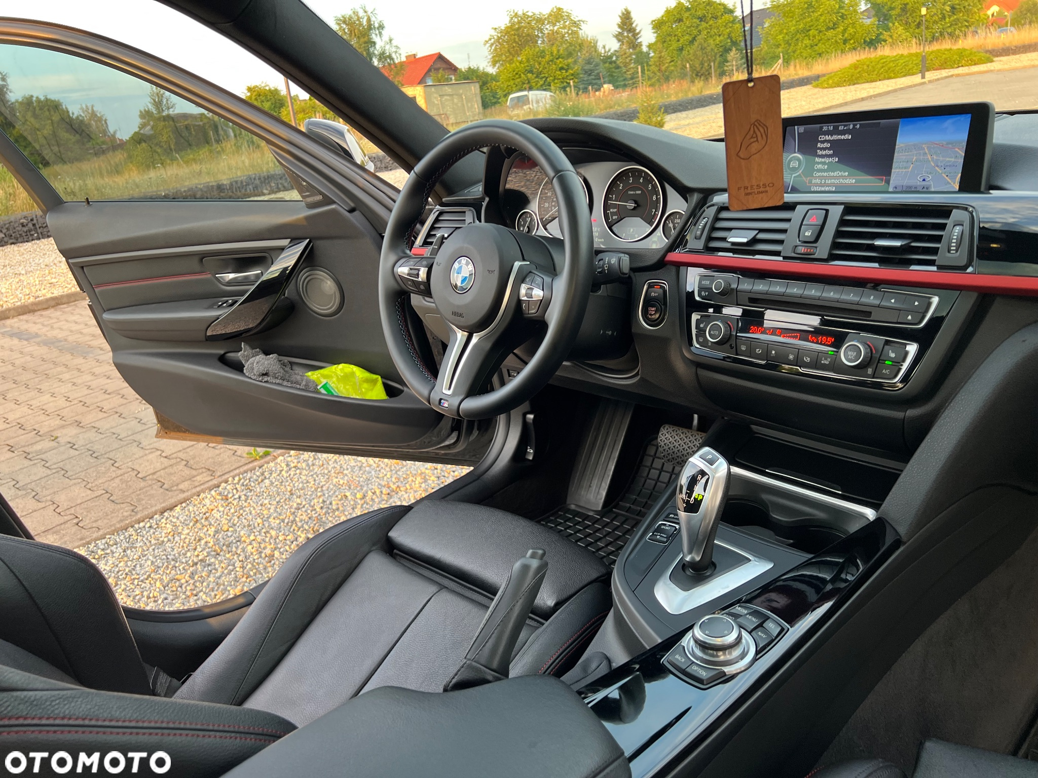 BMW Seria 3 335i xDrive Sport Line - 11