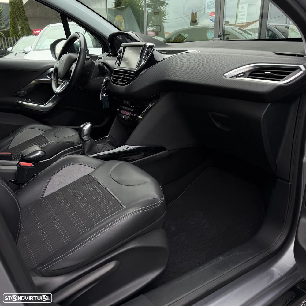 Peugeot 2008 1.6 BlueHDi Allure - 4