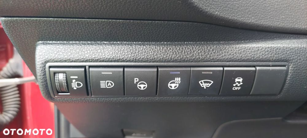 Toyota Corolla 2.0 Hybrid Executive - 24