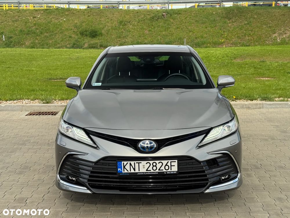 Toyota Camry 2.5 Hybrid Executive CVT - 2