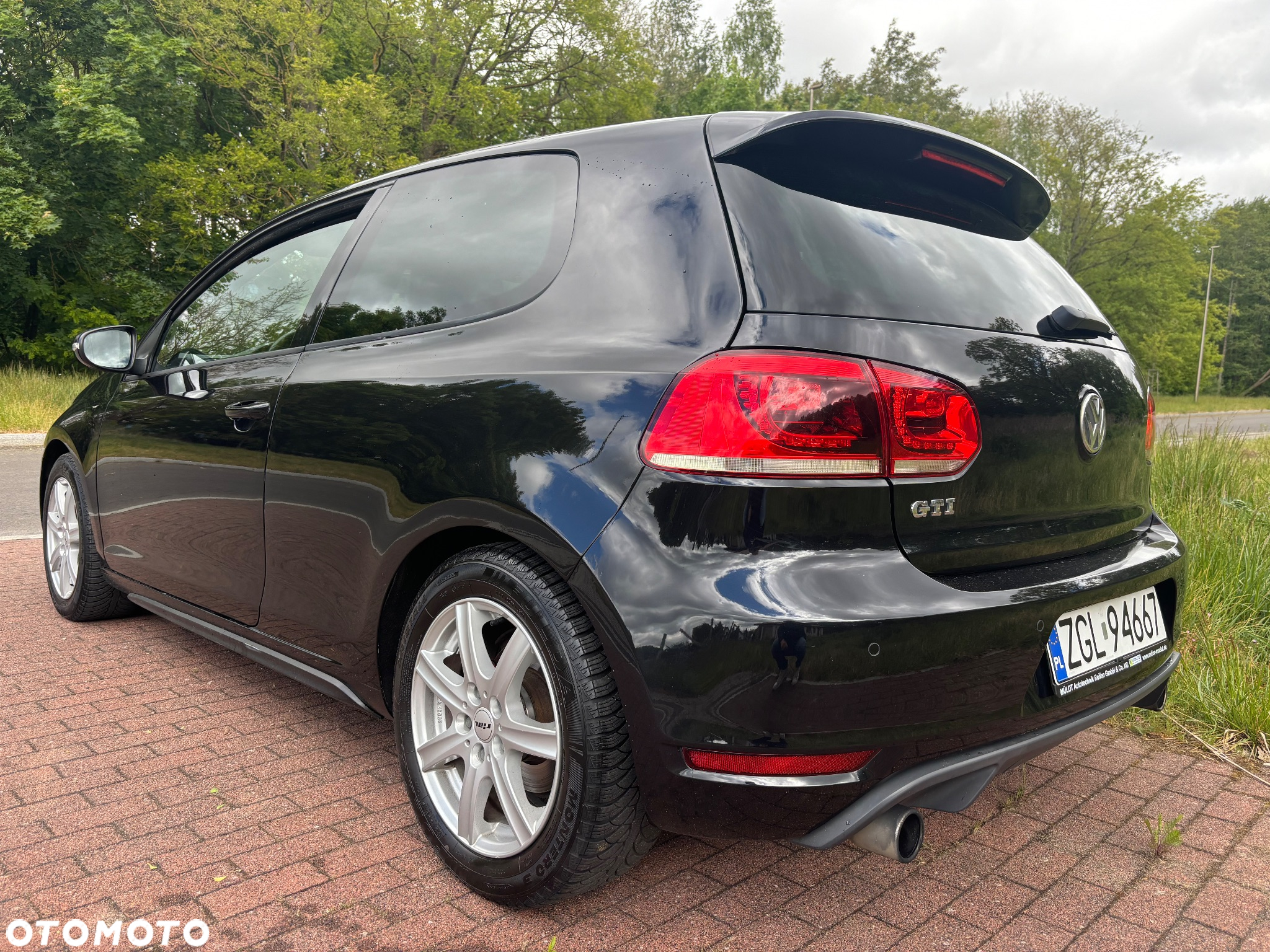 Volkswagen Golf VI 2.0 TSI GTI - 4