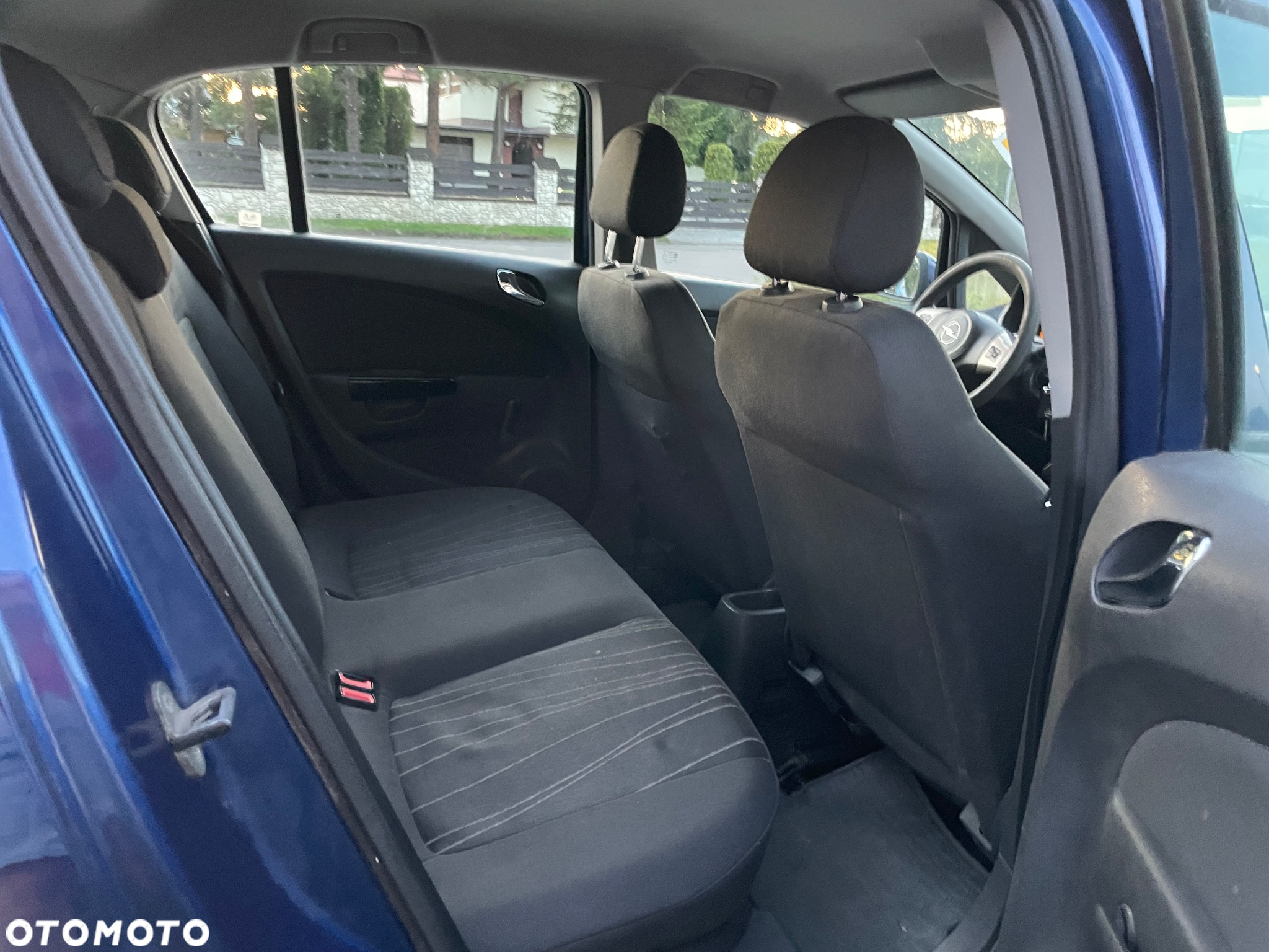 Opel Corsa 1.2 16V Cosmo - 10
