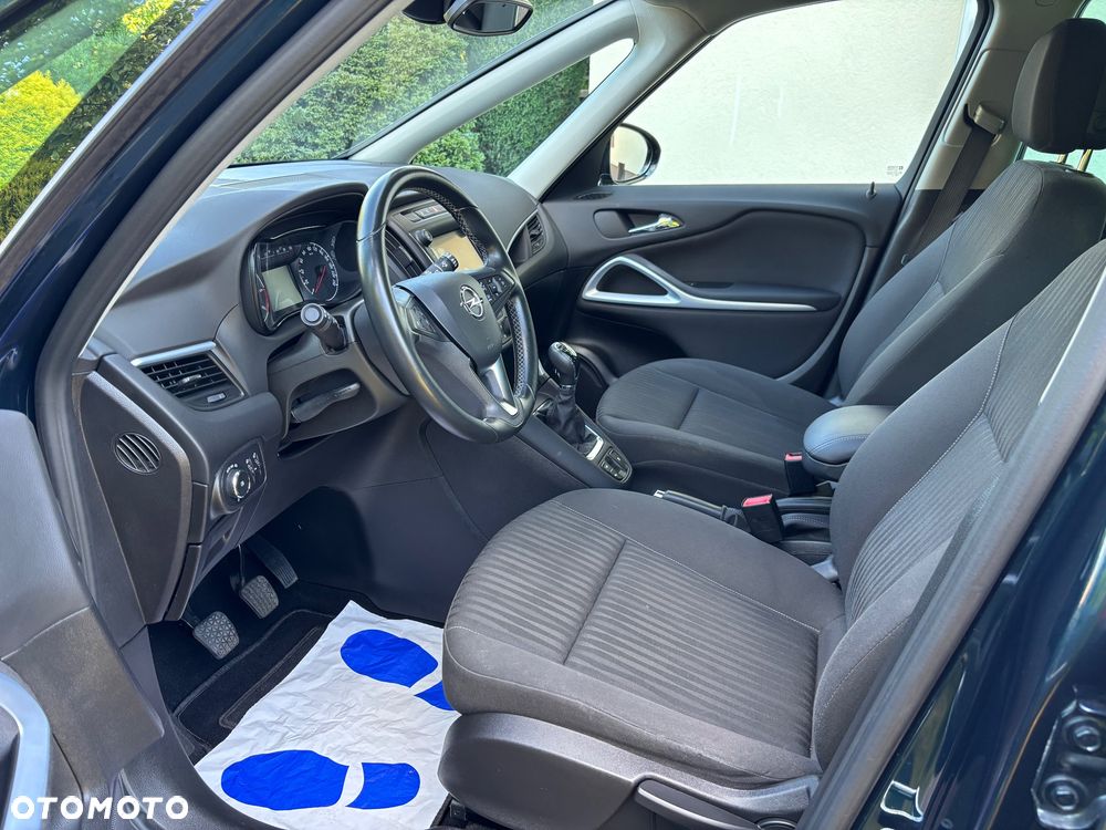 Opel Zafira - 13