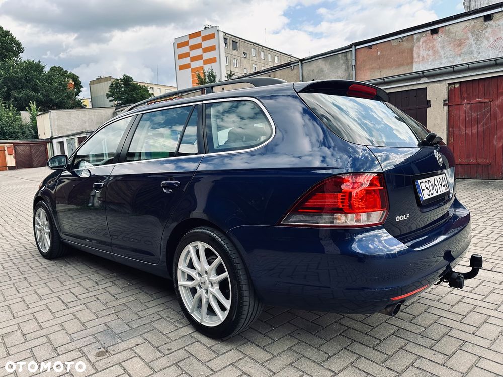 Volkswagen Golf 1.6 TDI DPF Highline - 9