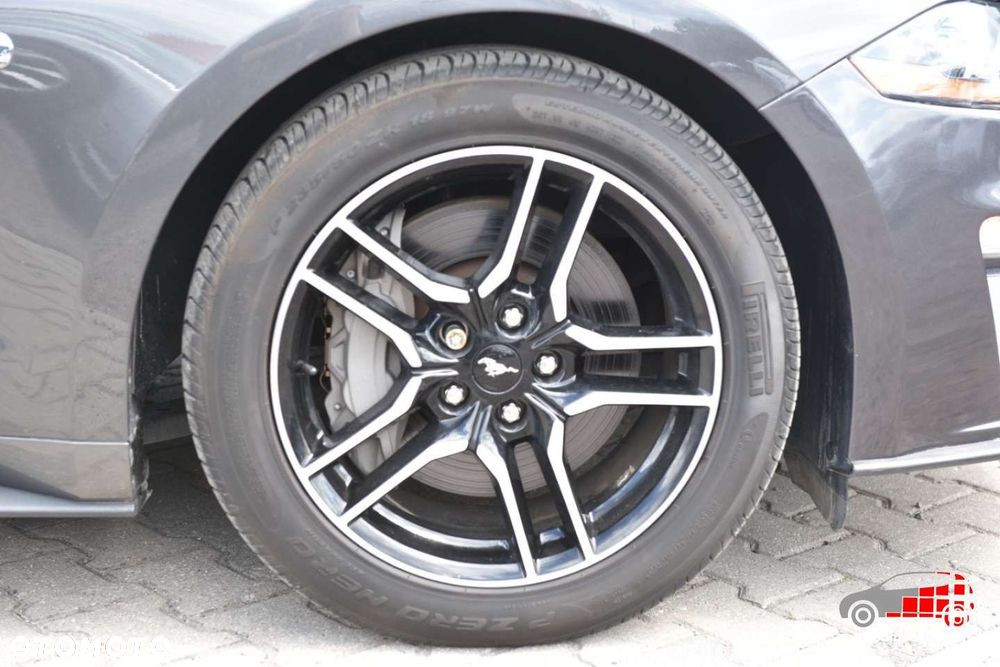 Ford Mustang 5.0 V8 GT - 12