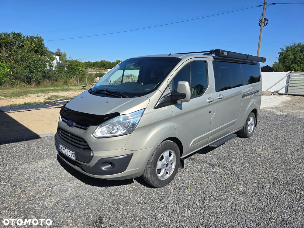 Ford Tourneo Custom - 1