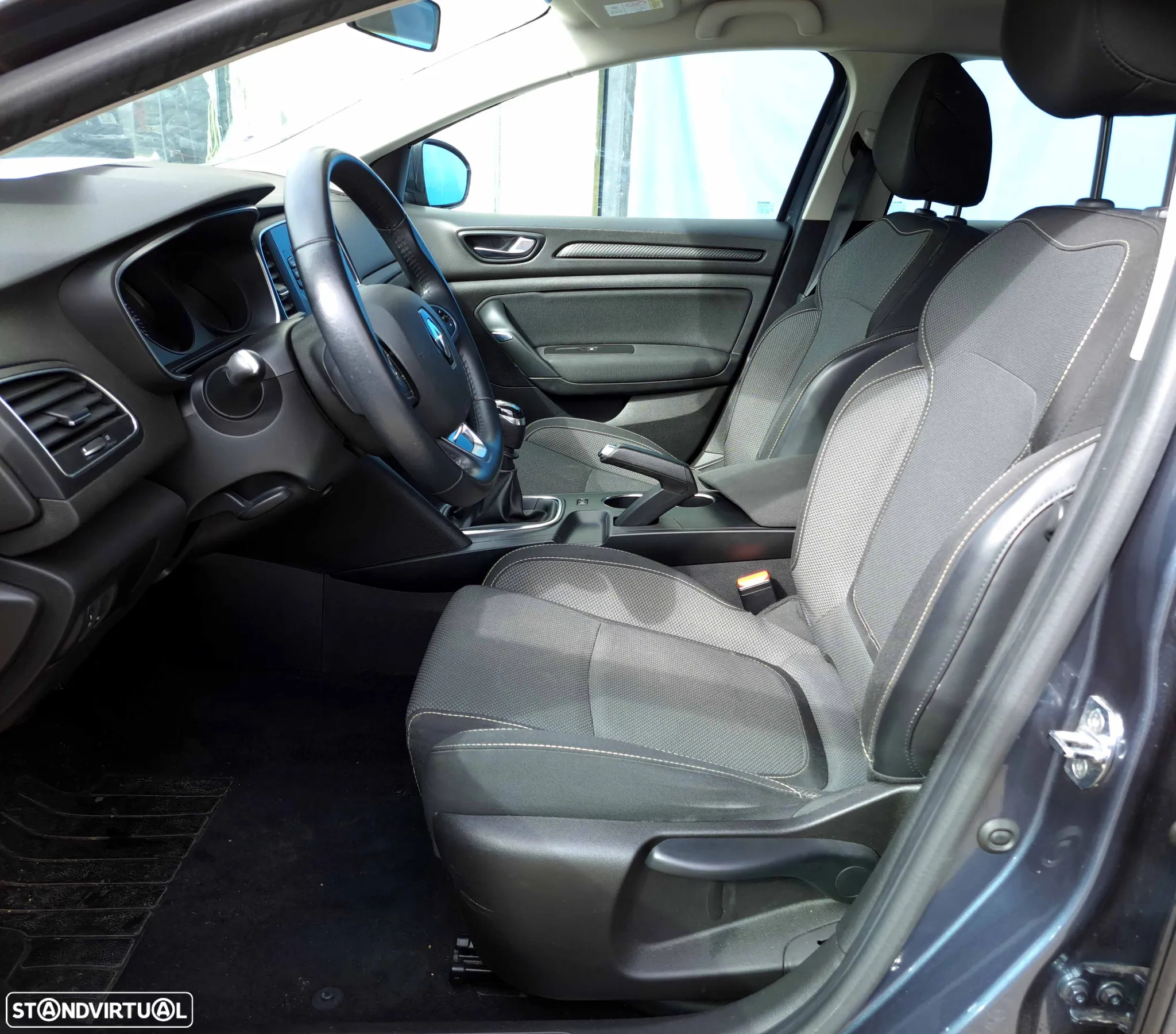 Renault Mégane 1.5 Blue dCi Zen - 18