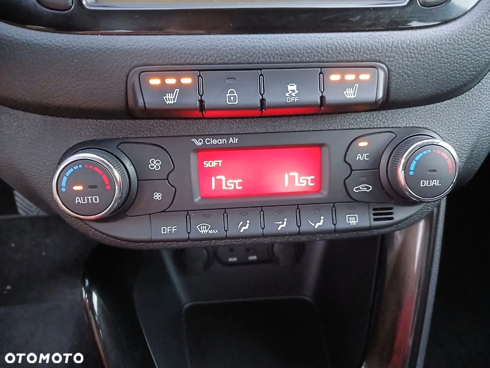 Kia Ceed 1.6 GDI Platinum Edition - 33