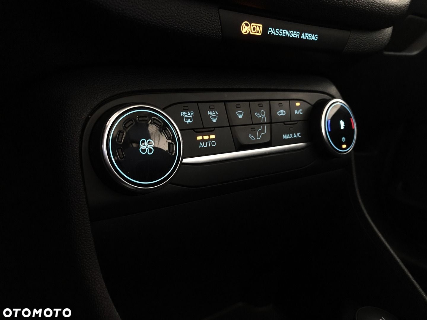 Ford Fiesta 1.0 EcoBoost Titanium ASS - 16