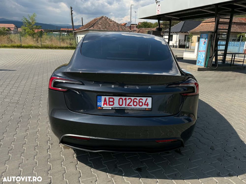 Tesla Model 3 RWD - 6