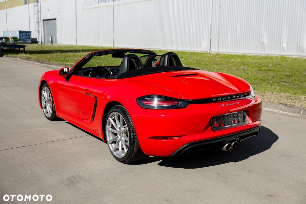 Porsche 718 Boxster S PDK - 2